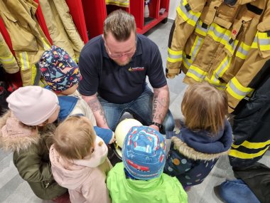 J. Gehring und Kinder - Helm